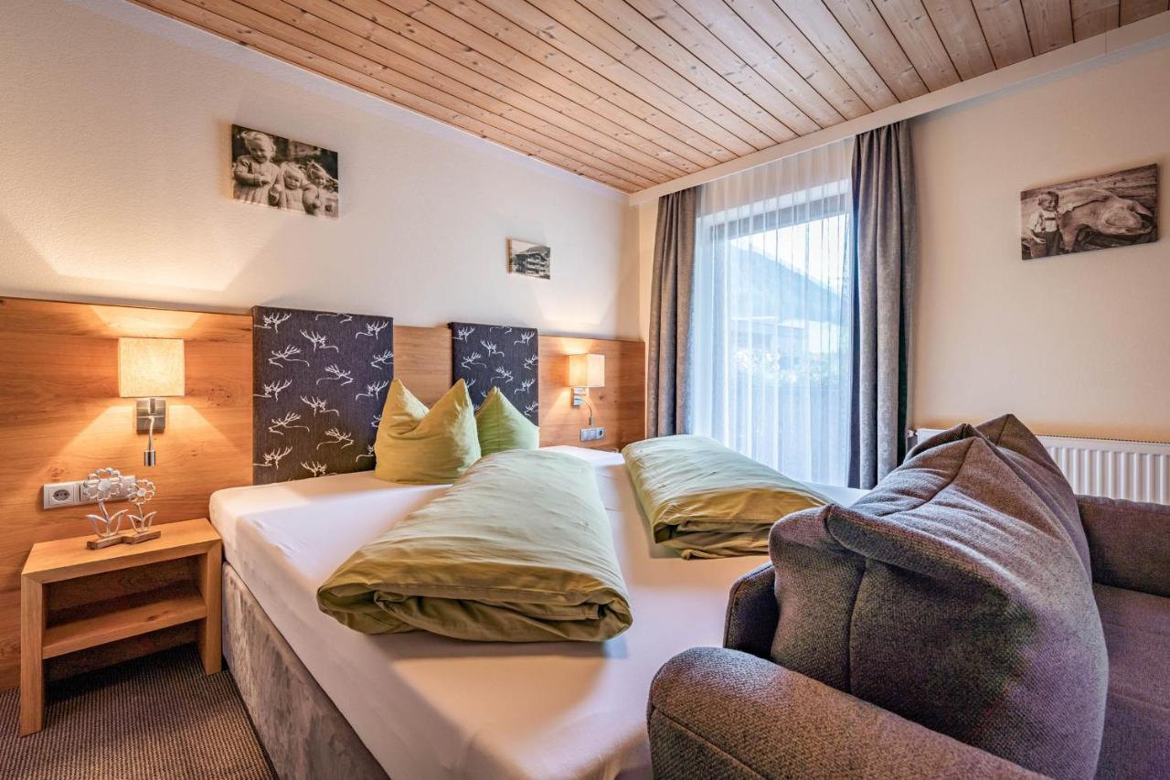 Отель Haus Hochland Тукс Экстерьер фото